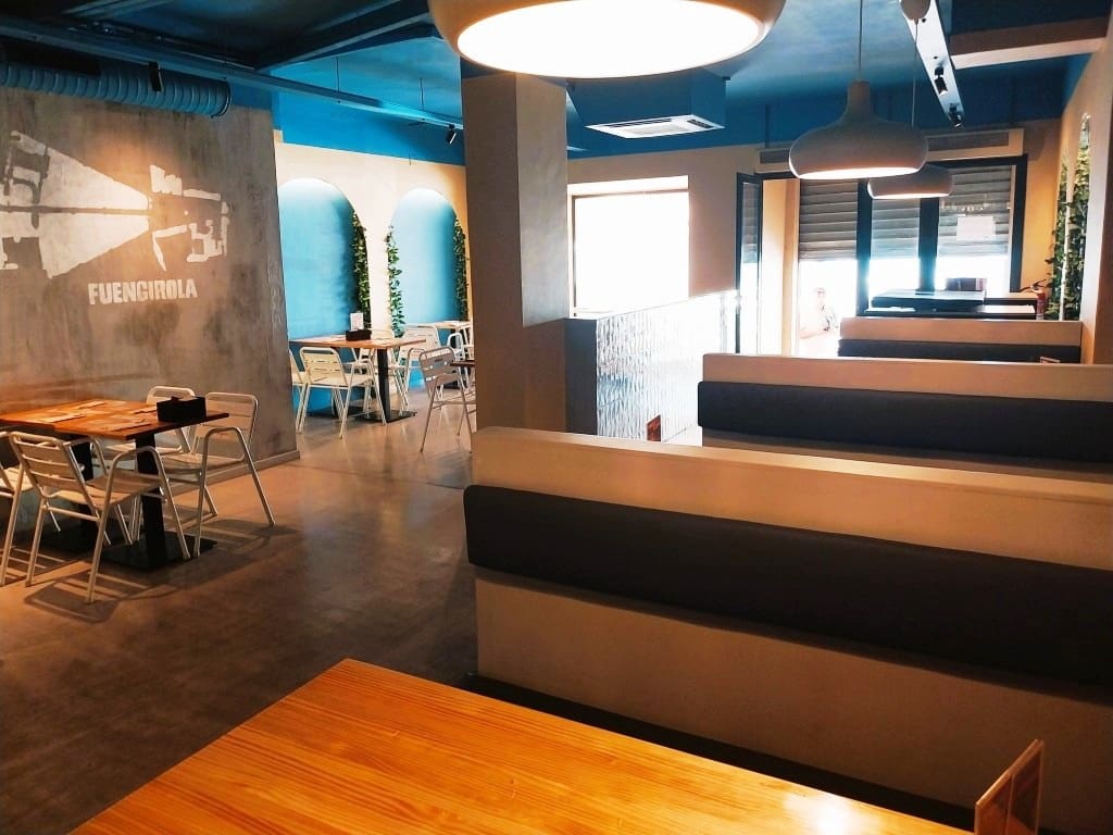 Restaurant/Bar for sale in Fuengirola - € 180,000 (Ref: 9428350)