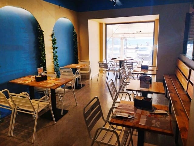 Restaurant/Bar for sale in Fuengirola - € 180,000 (Ref: 9428350)