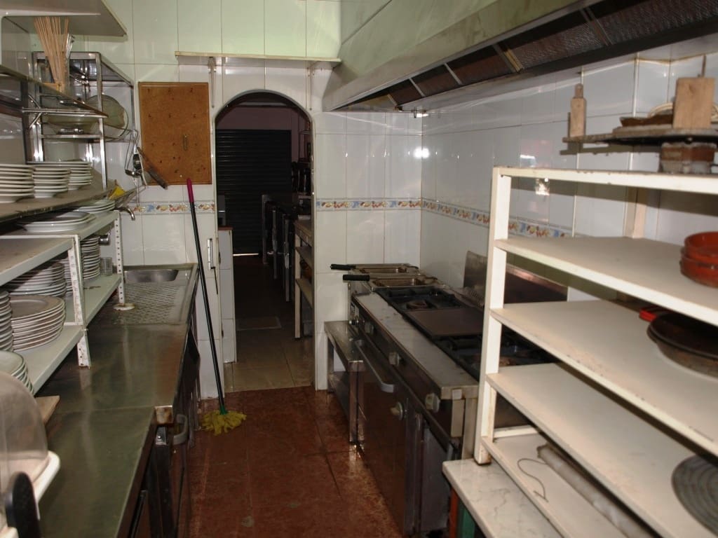 Restaurant/Bar for sale in Benalmadena - € 179,950 (Ref: 9428351)