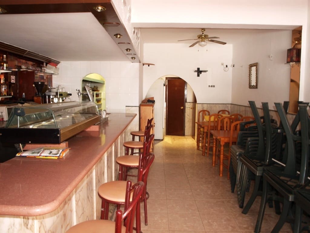 Restaurant/Bar for sale in Benalmadena - € 179,950 (Ref: 9428351)