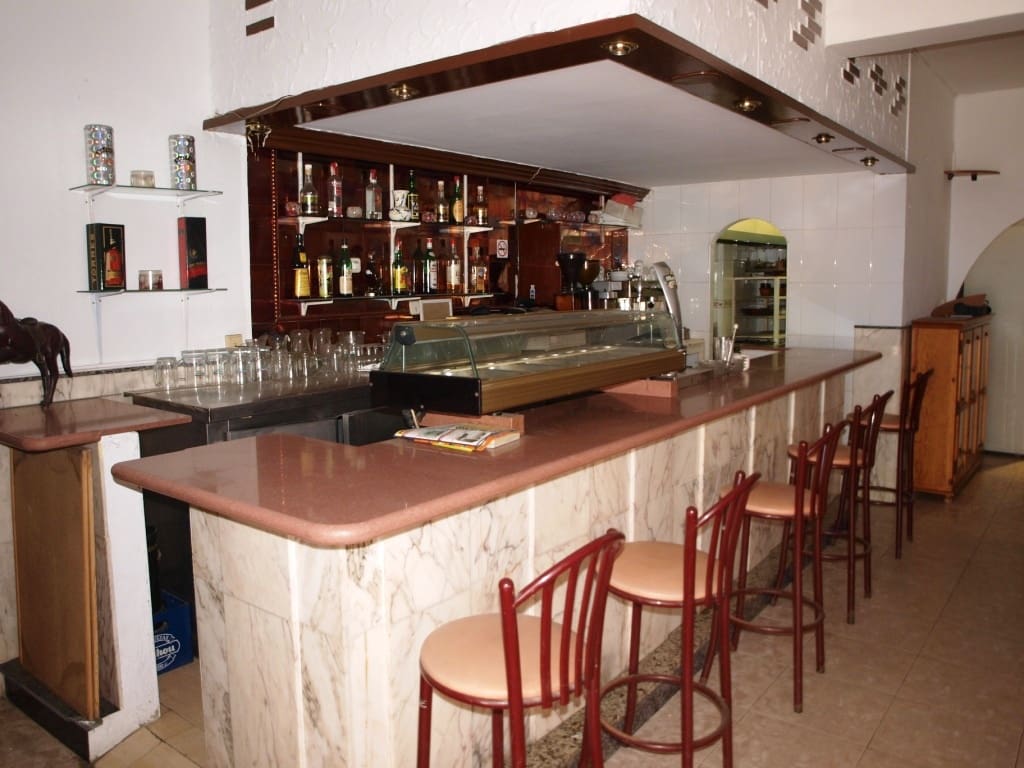 Restaurant/Bar for sale in Benalmadena - € 179,950 (Ref: 9428351)