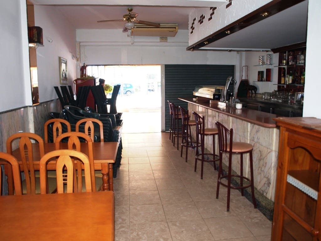 Restaurant/Bar for sale in Benalmadena - € 179,950 (Ref: 9428351)