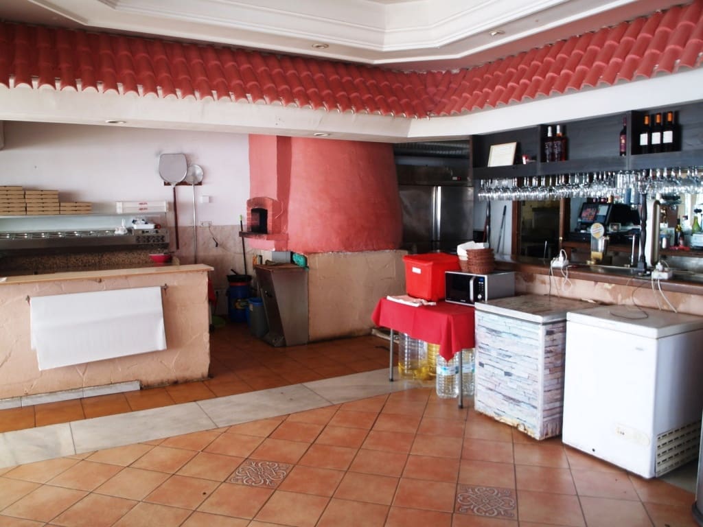 Restaurant/Bar for sale in Fuengirola - € 179,950 (Ref: 9428352)