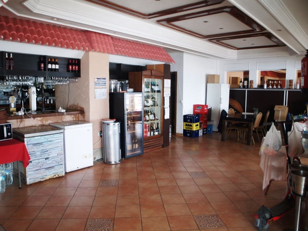 Restaurant/Bar for sale in Fuengirola - € 179,950 (Ref: 9428352)