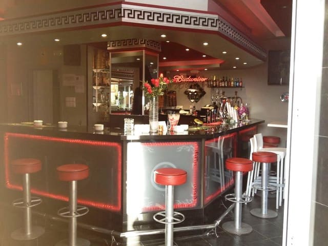 Restaurant/Bar for sale in Mijas Costa, Mijas - € 175,000 (Ref: 9428353)