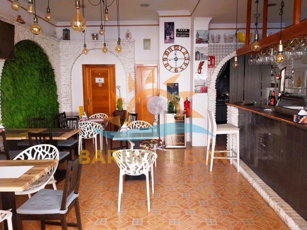 Restaurant/Bar for sale in Benalmadena - € 25,950 (Ref: 9428355)