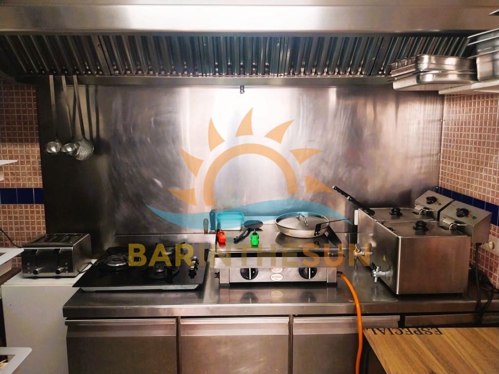 Restaurant/Bar for sale in Benalmadena - € 25,950 (Ref: 9428355)