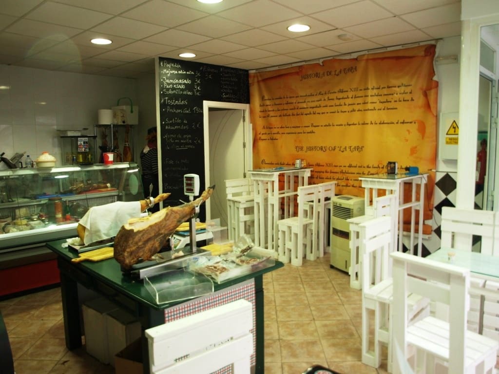 Restaurant/Bar for sale in Fuengirola - € 175,000 (Ref: 9428356)