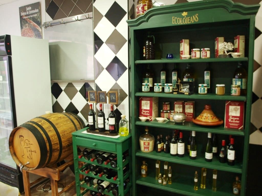 Restaurant/Bar for sale in Fuengirola - € 175,000 (Ref: 9428356)