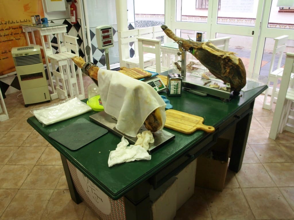 Restaurant/Bar for sale in Fuengirola - € 175,000 (Ref: 9428356)