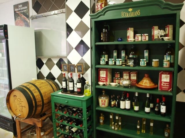 Restaurant/Bar for sale in Fuengirola - € 175,000 (Ref: 9428356)