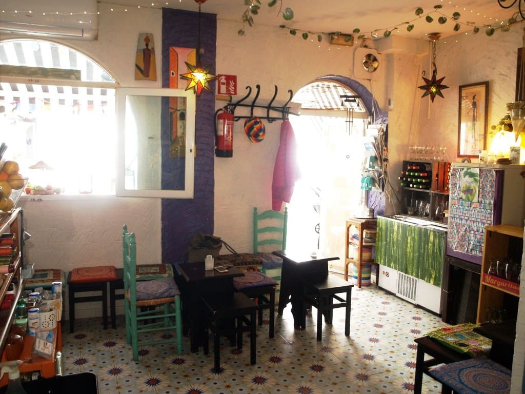 Restaurant/Bar for sale in Torremolinos - € 165,000 (Ref: 9428359)