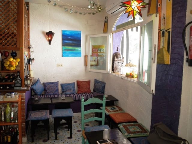 Restaurant/Bar for sale in Torremolinos - € 165,000 (Ref: 9428359)