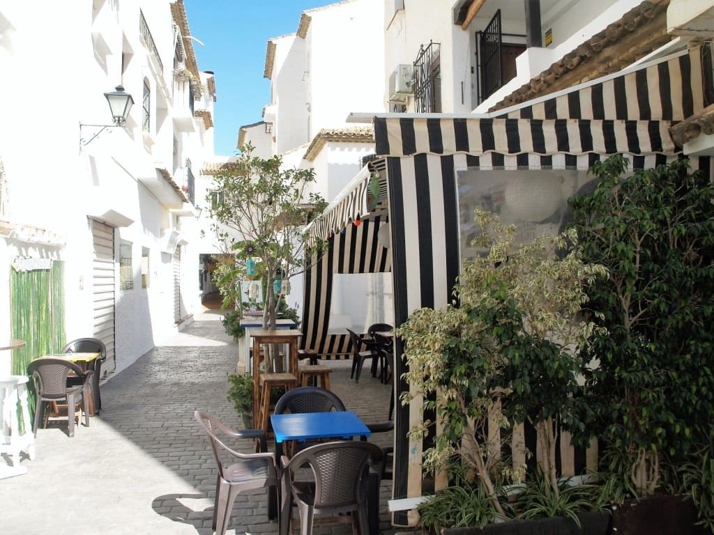 Restaurant/Bar for sale in Torremolinos - € 165,000 (Ref: 9428359)