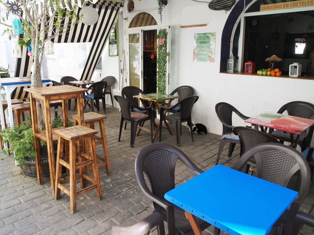 Restaurant/Bar for sale in Torremolinos - € 165,000 (Ref: 9428359)