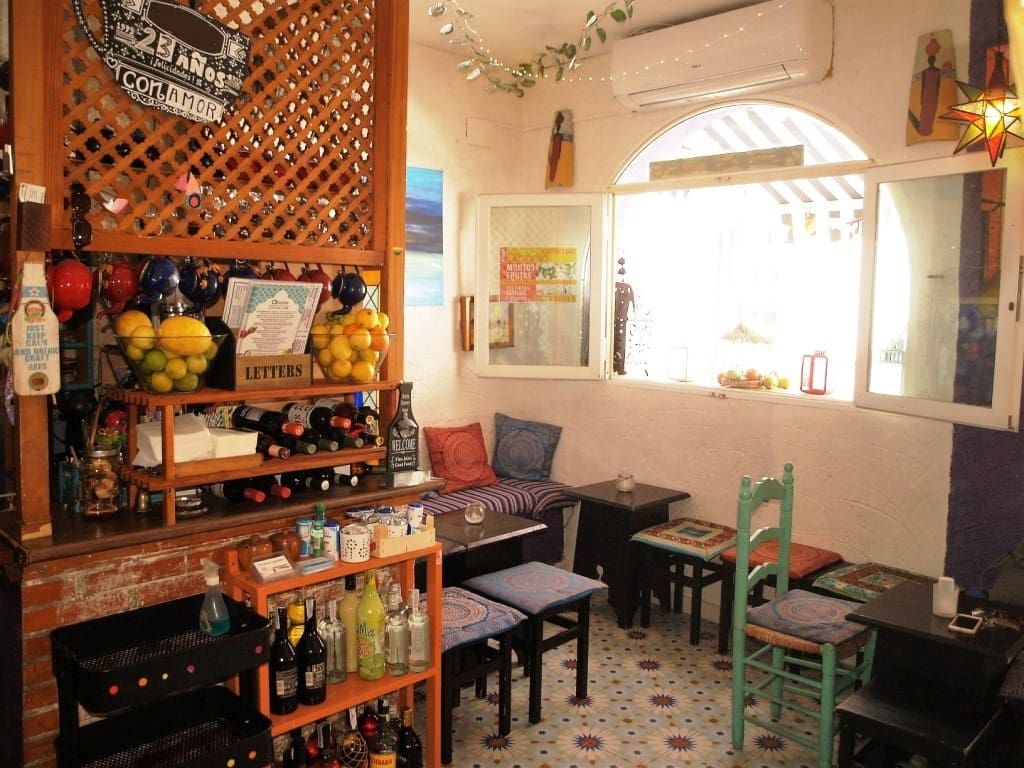 Restaurant/Bar for sale in Torremolinos - € 165,000 (Ref: 9428359)