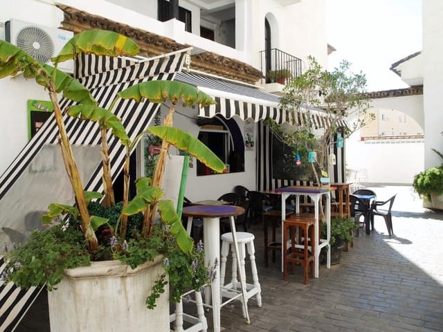 Restaurant/Bar for sale in Torremolinos - € 165,000 (Ref: 9428359)