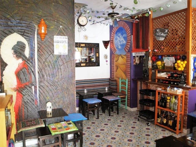 Restaurant/Bar for sale in Torremolinos - € 165,000 (Ref: 9428359)