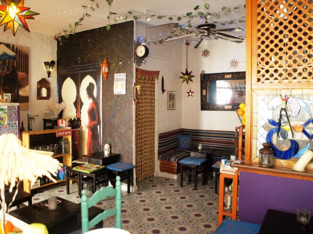 Restaurant/Bar for sale in Torremolinos - € 165,000 (Ref: 9428359)