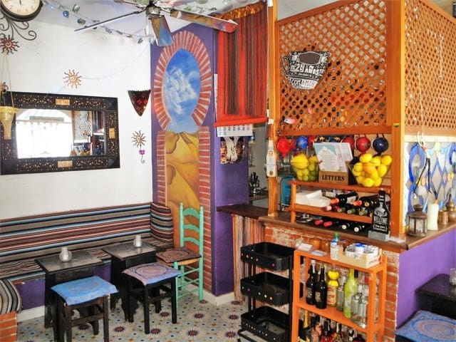 Restaurant/Bar for sale in Torremolinos - € 165,000 (Ref: 9428359)