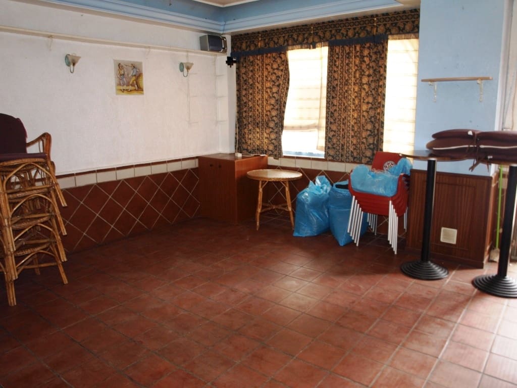 Restaurant/Bar for sale in Benalmadena - € 160,000 (Ref: 9428361)