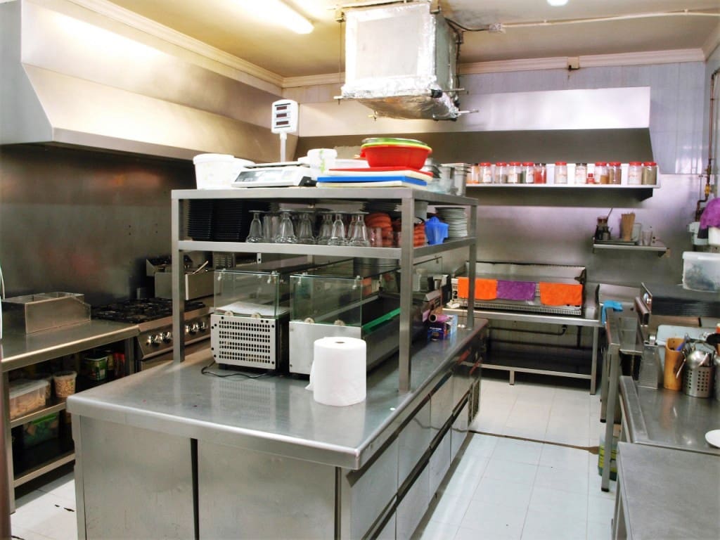 Restaurant/Bar for sale in Fuengirola - € 159,950 (Ref: 9428364)