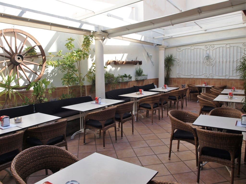 Restaurant/Bar for sale in Fuengirola - € 159,950 (Ref: 9428364)