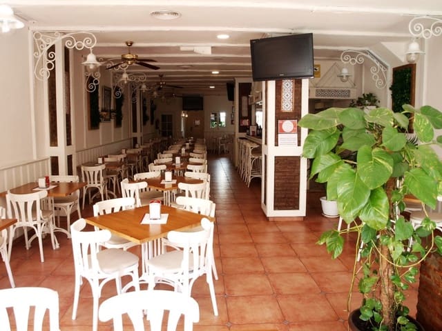 Restaurant/Bar for sale in Fuengirola - € 159,950 (Ref: 9428364)