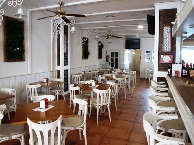 Restaurant/Bar for sale in Fuengirola - € 159,950 (Ref: 9428364)