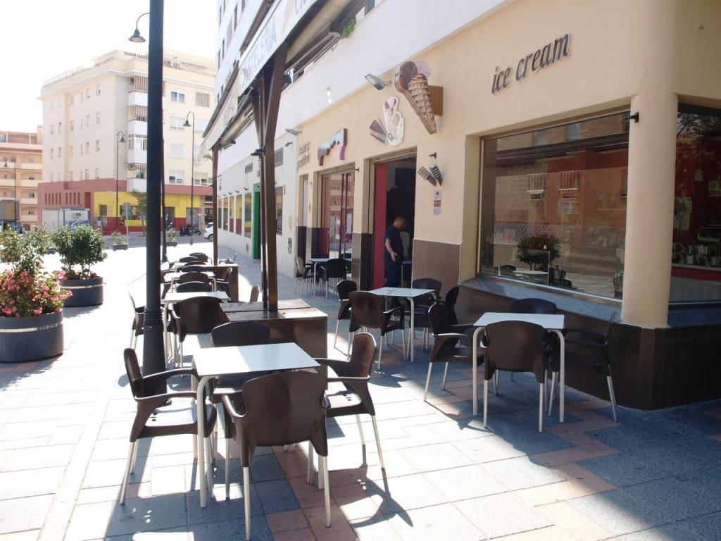 Restaurant/Bar til salg i Fuengirola - € 159.950 (Ref: 9428366)