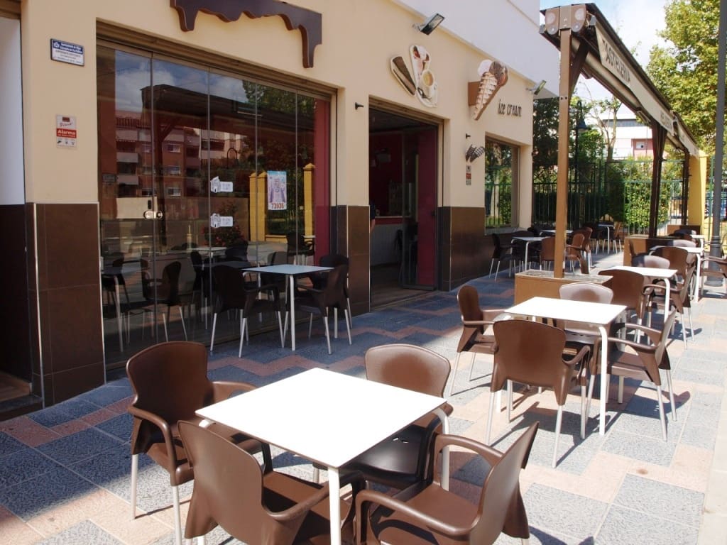 Restaurant/Bar til salg i Fuengirola - € 159.950 (Ref: 9428366)
