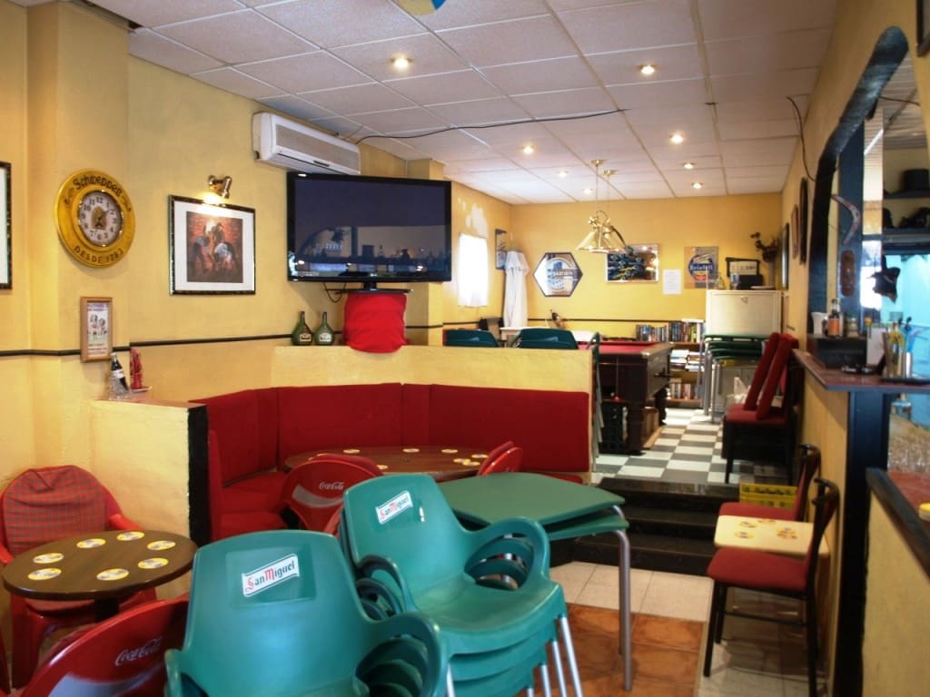 Restaurant/Bar for sale in Torremolinos - € 159,950 (Ref: 9428367)