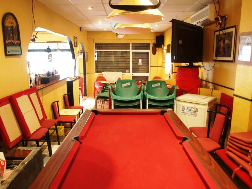 Restaurant/Bar for sale in Torremolinos - € 159,950 (Ref: 9428367)