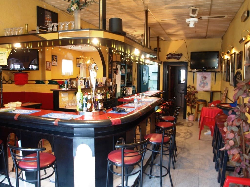 Restaurant/Bar for sale in Torremolinos - € 159,950 (Ref: 9428367)