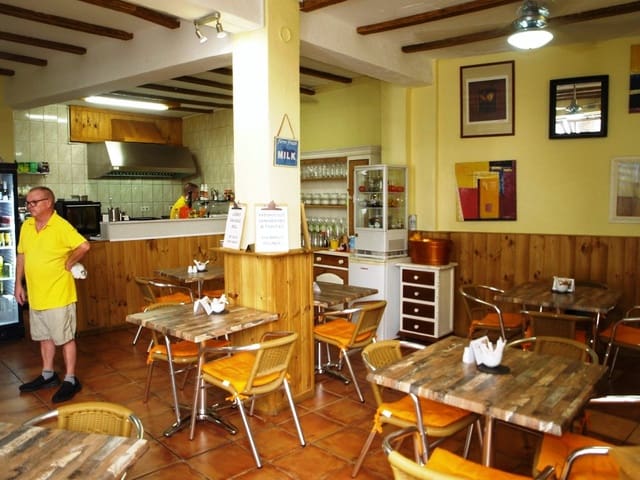 Restaurant/Bar for sale in Mijas Costa, Mijas - € 19,950 (Ref: 9428368)