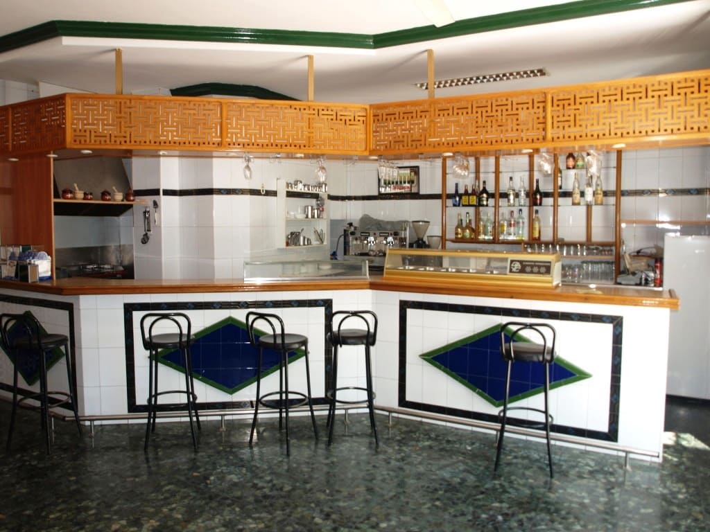 Restaurant/Bar for sale in Torremolinos - € 155,000 (Ref: 9428370)