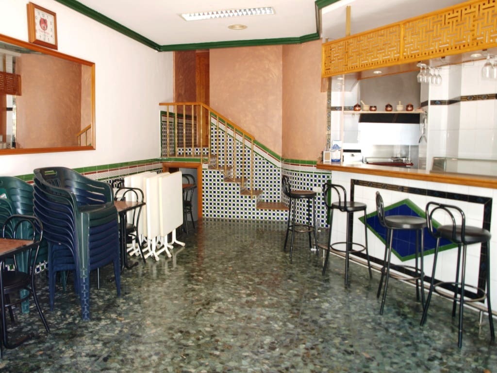 Restaurant/Bar for sale in Torremolinos - € 155,000 (Ref: 9428370)