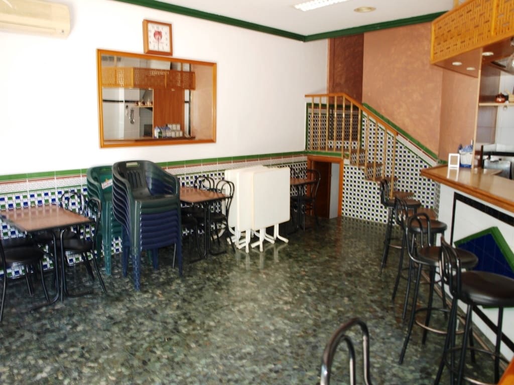 Restaurant/Bar for sale in Torremolinos - € 155,000 (Ref: 9428370)