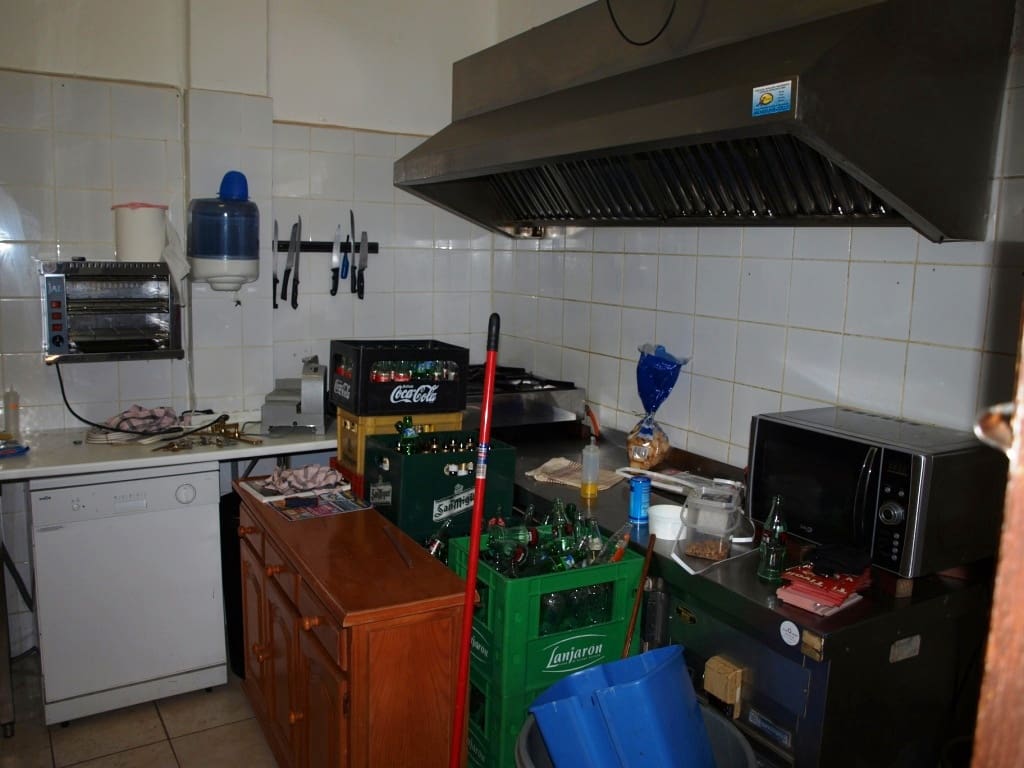 Restaurant/Bar for sale in Torremolinos - € 155,000 (Ref: 9428373)