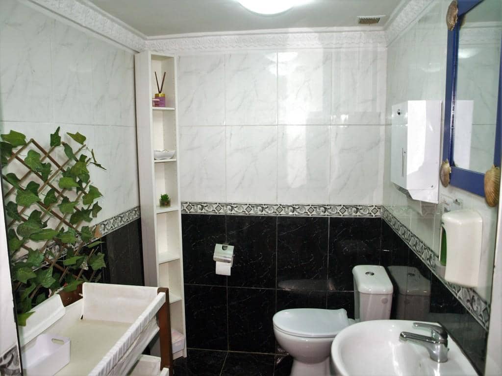 Restaurant/Bar for sale in Benalmadena - € 149,950 (Ref: 9428376)