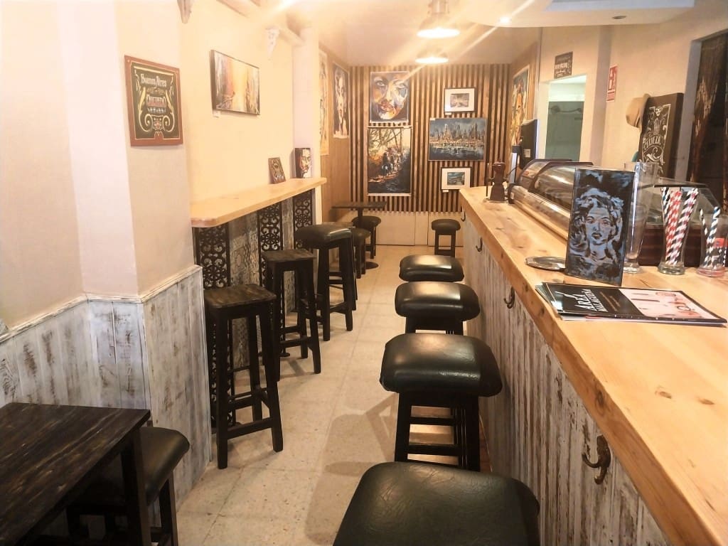 Restaurant/Bar for sale in Fuengirola - € 139,950 (Ref: 9428379)