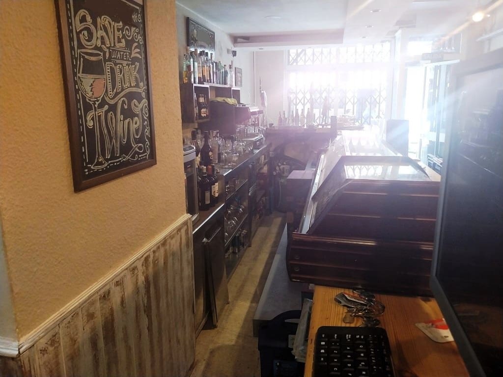 Restaurant/Bar for sale in Fuengirola - € 139,950 (Ref: 9428379)