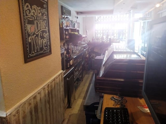 Restaurant/Bar for sale in Fuengirola - € 139,950 (Ref: 9428379)