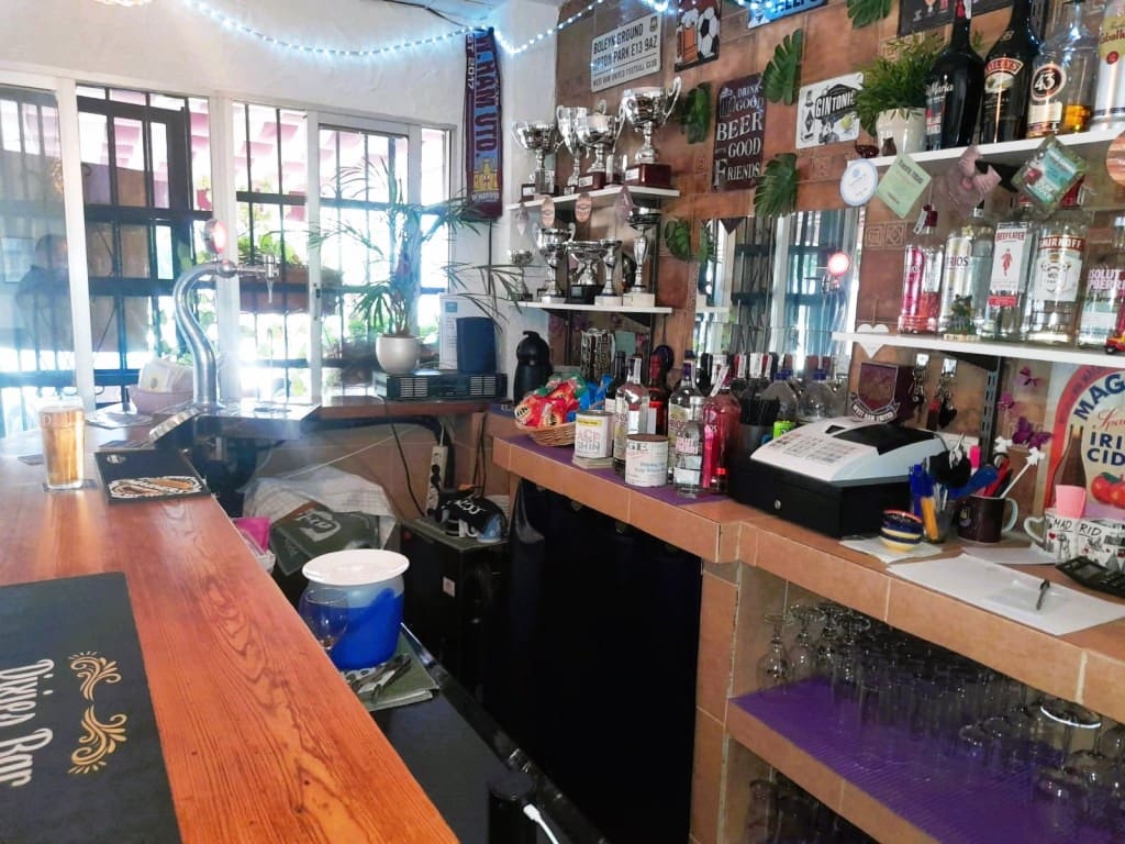 Restaurant/Bar for sale in Fuengirola - € 139,950 (Ref: 9428381)