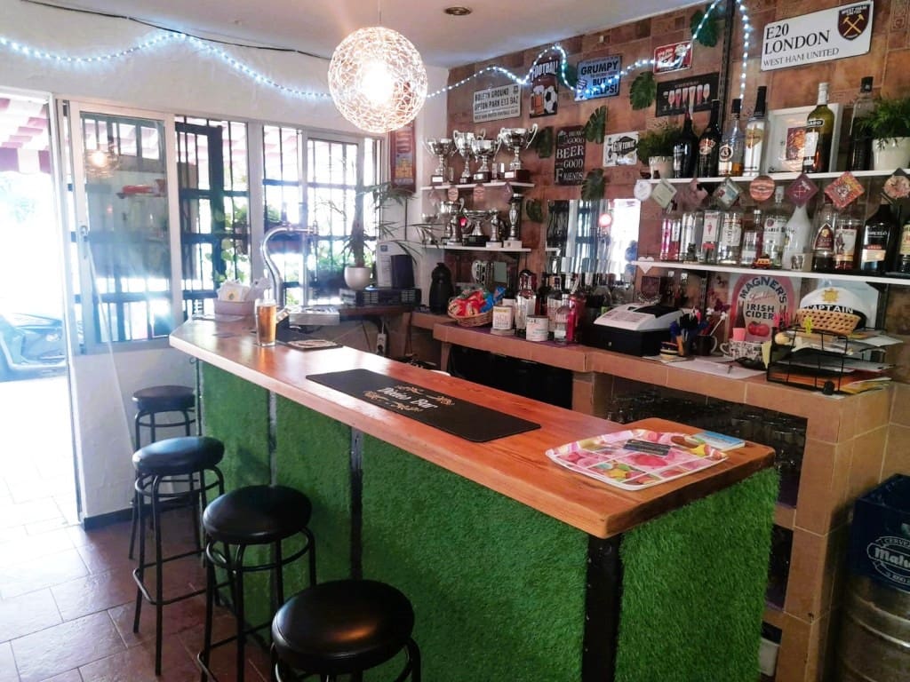 Restaurant/Bar for sale in Fuengirola - € 139,950 (Ref: 9428381)