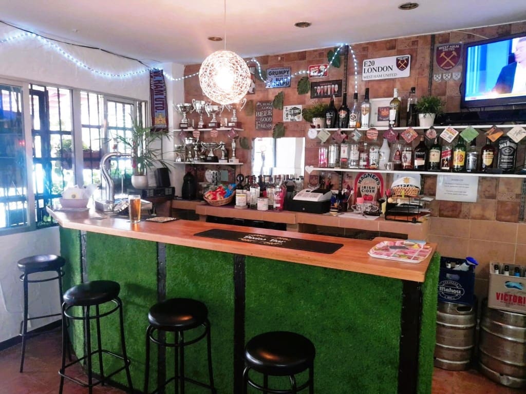 Restaurant/Bar for sale in Fuengirola - € 139,950 (Ref: 9428381)
