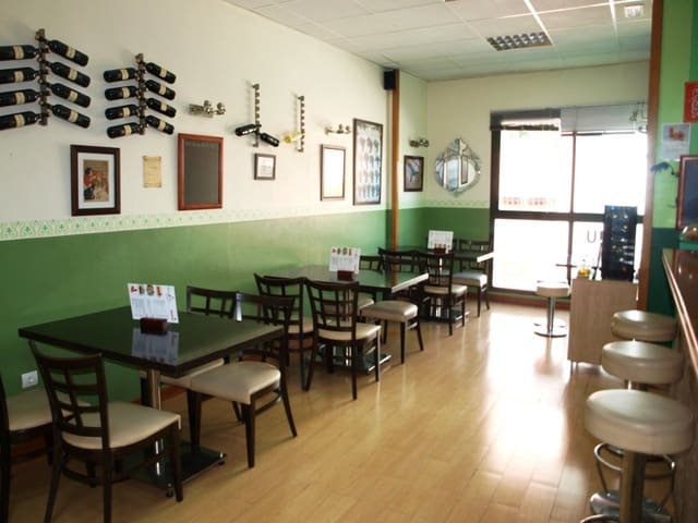 Restaurant/Bar for sale in Benalmádena - € 130,000 (Ref: 9428382)