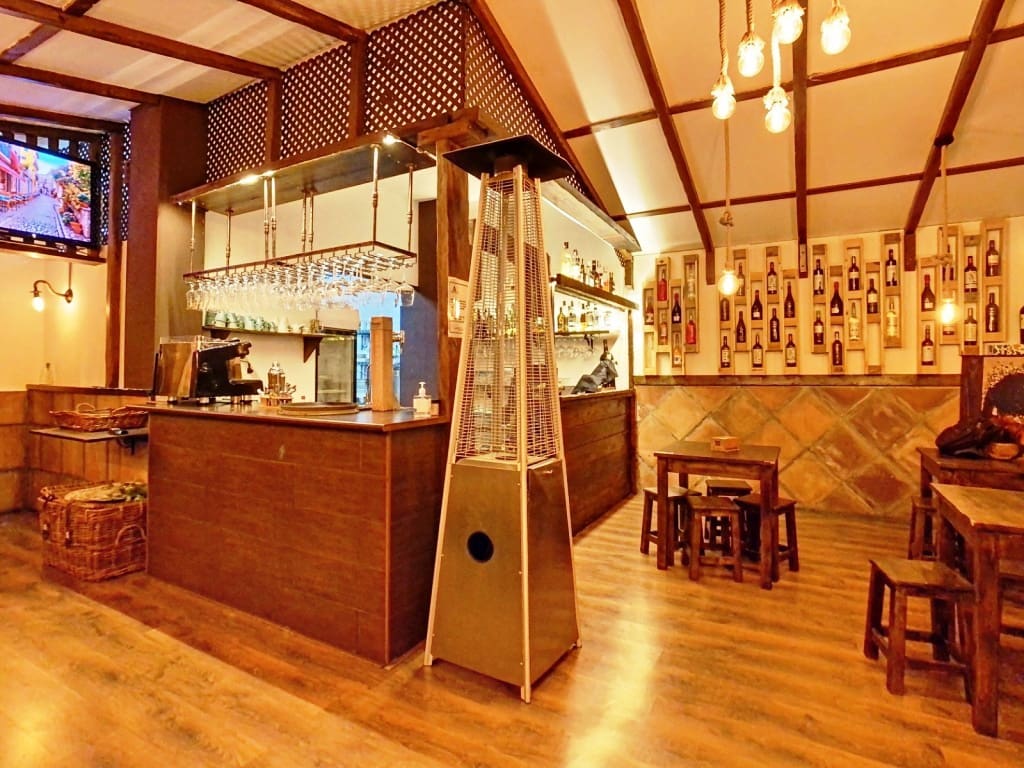 Restaurant/Bar for sale in Torremolinos - € 129,950 (Ref: 9428386)