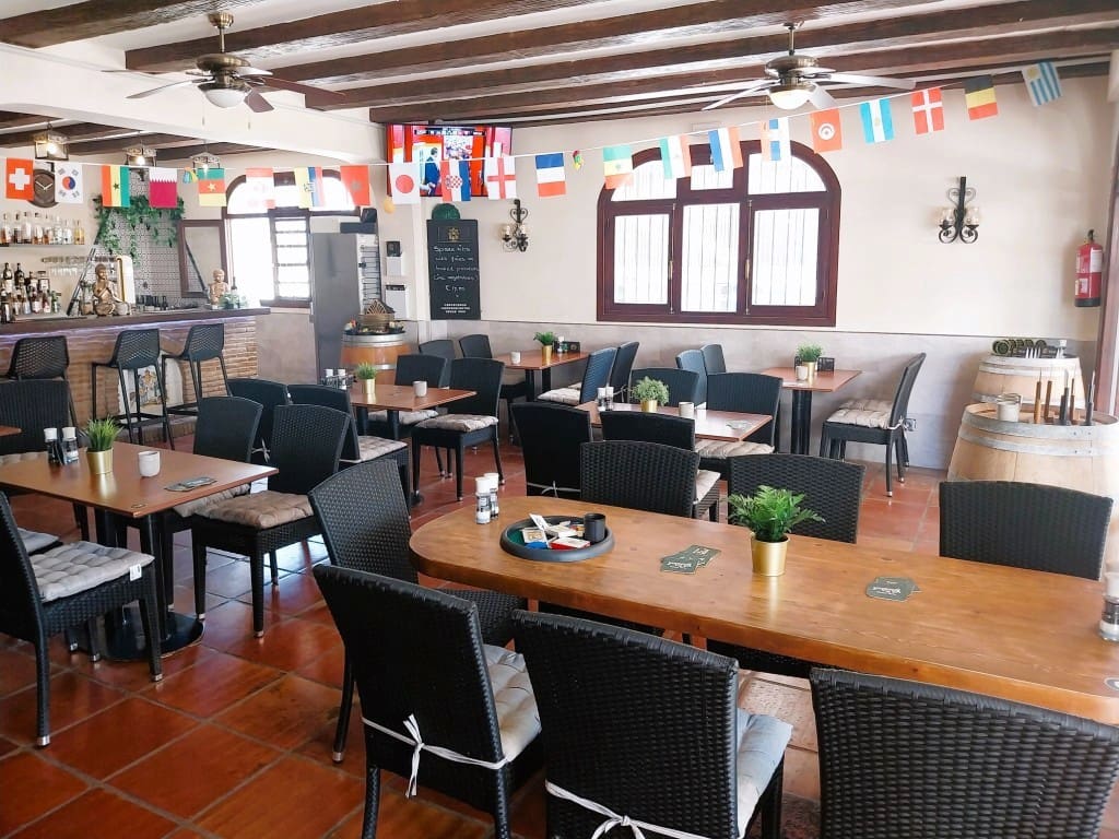Restaurant/Bar for sale in Benalmadena - € 49,950 (Ref: 9428387)