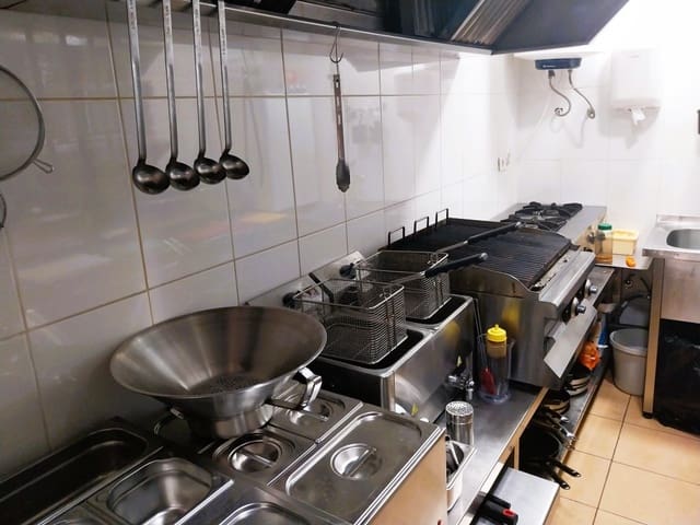 Restaurant/Bar for sale in Benalmádena - € 49,950 (Ref: 9428387)